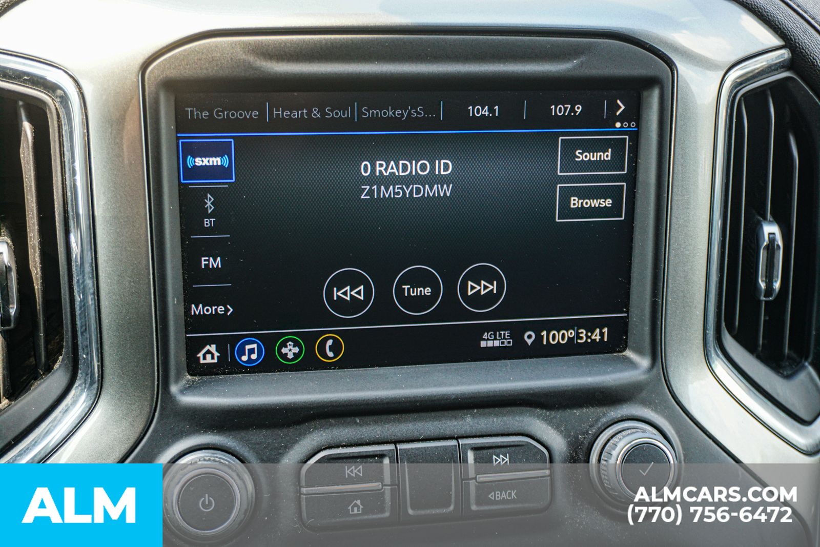 Used 2021 Gray Chevrolet LT image 37