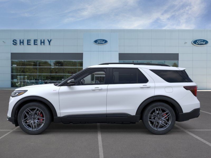 New 2026 Star White Metallic Tri-Coat Ford ST-Line image 5