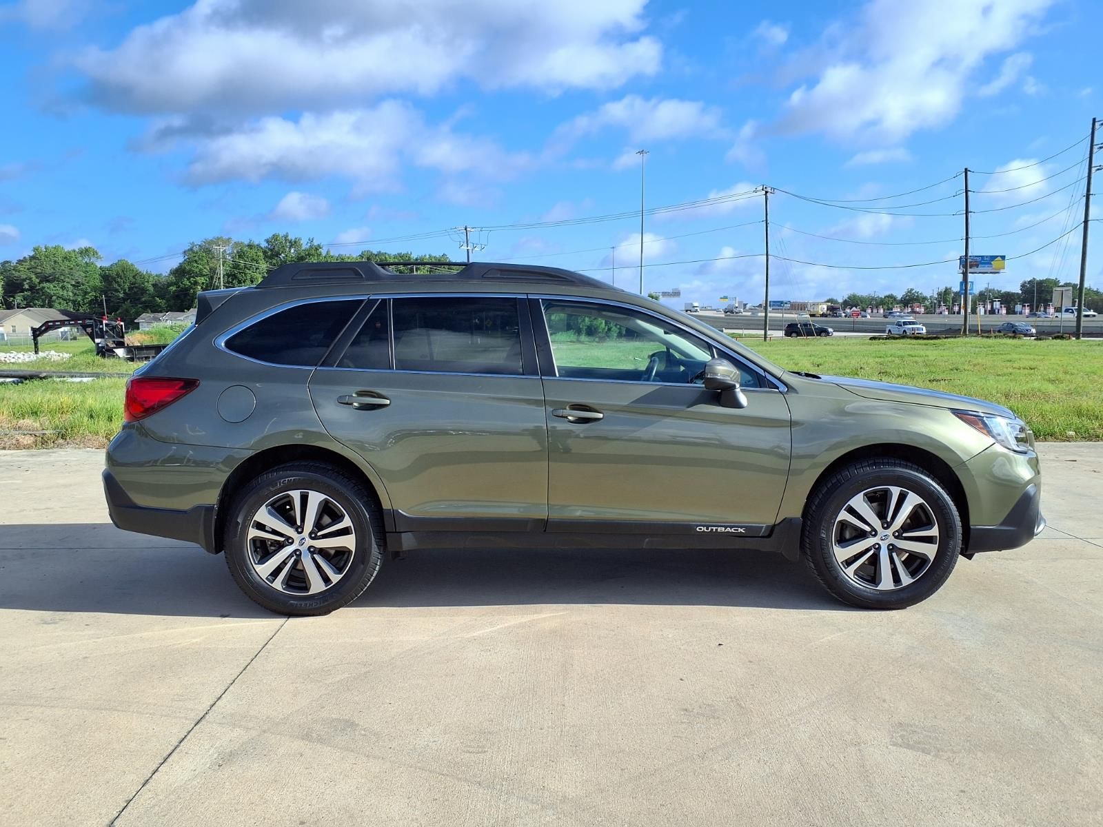 2019 Subaru Outback 3.6R Green at Emmons Autoplex