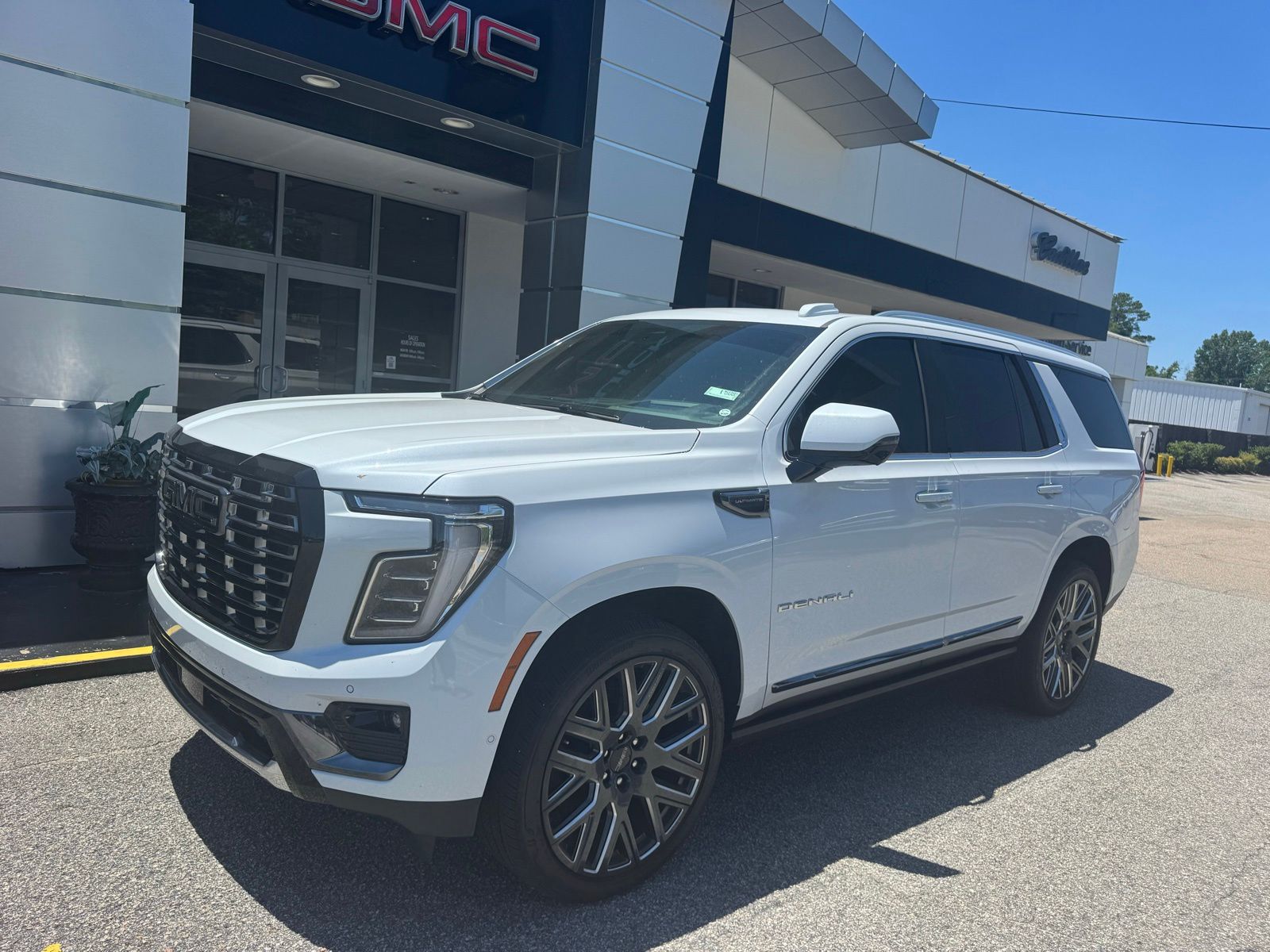 2026 GMC Yukon Denali Ultimate 4WD