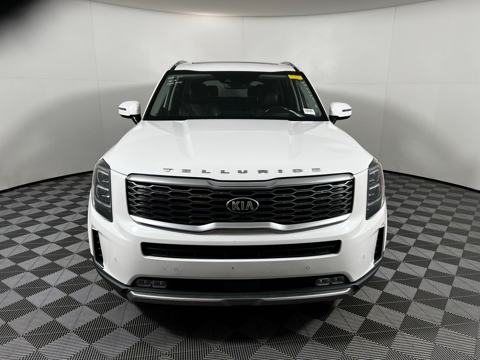 Thumbnail: 2020 Kia Telluride - 2