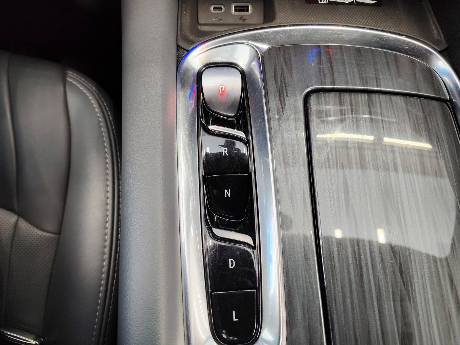 Used Car 2023 Buick Enclave  Essence For Sale Under $25,000 In San Antonio, Texas