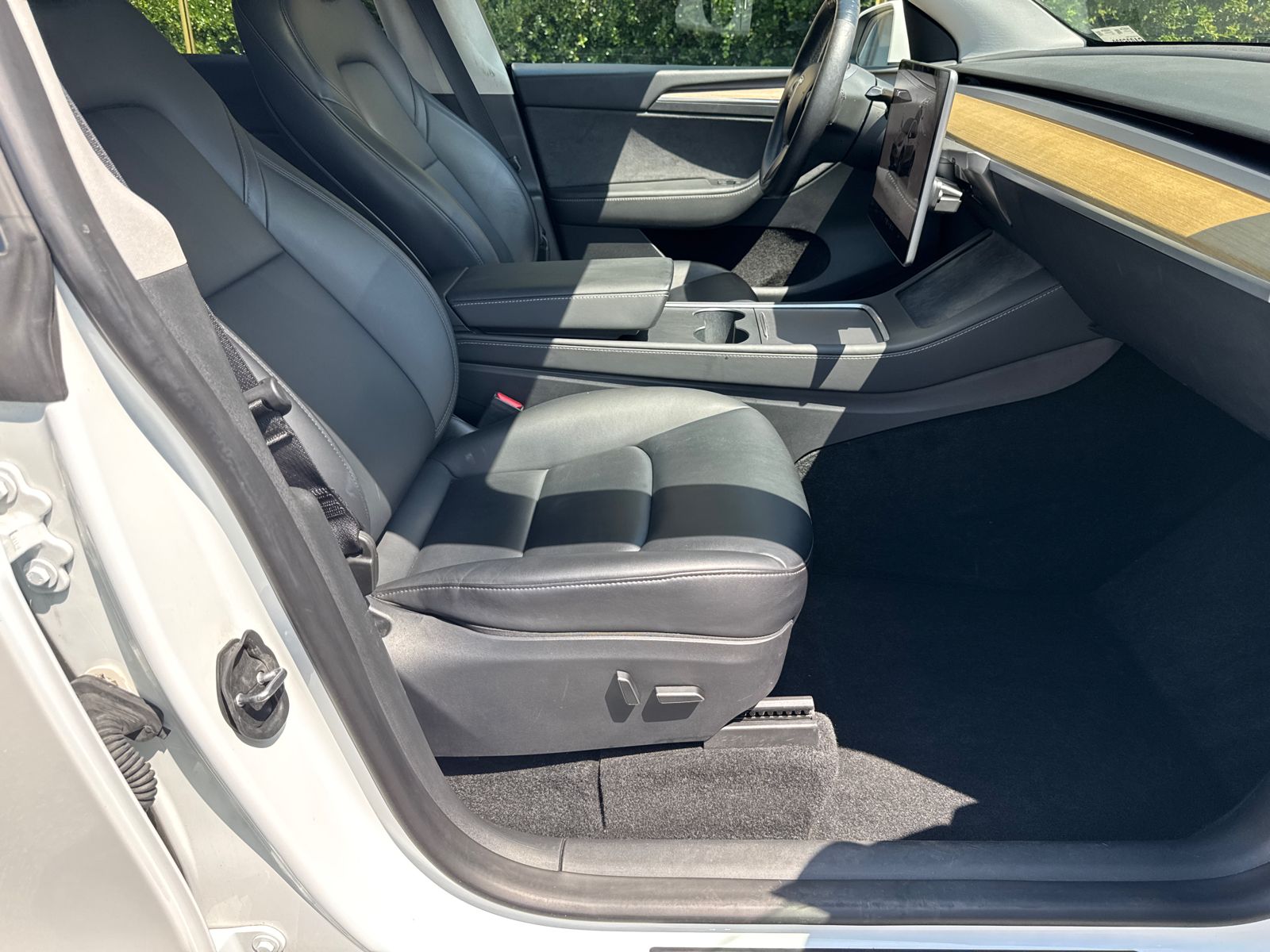 Used 2023 White Tesla Long Range image 13