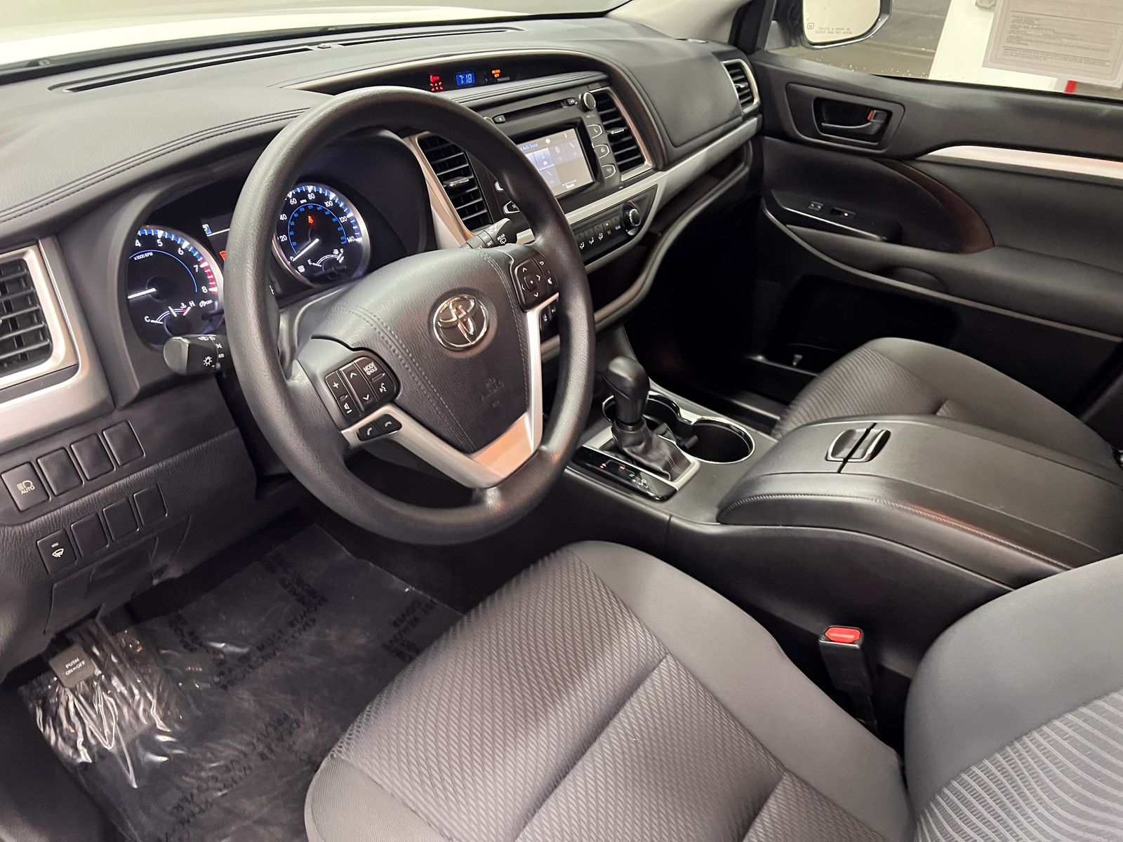 used 2017 Toyota Highlander car, priced at $22,988