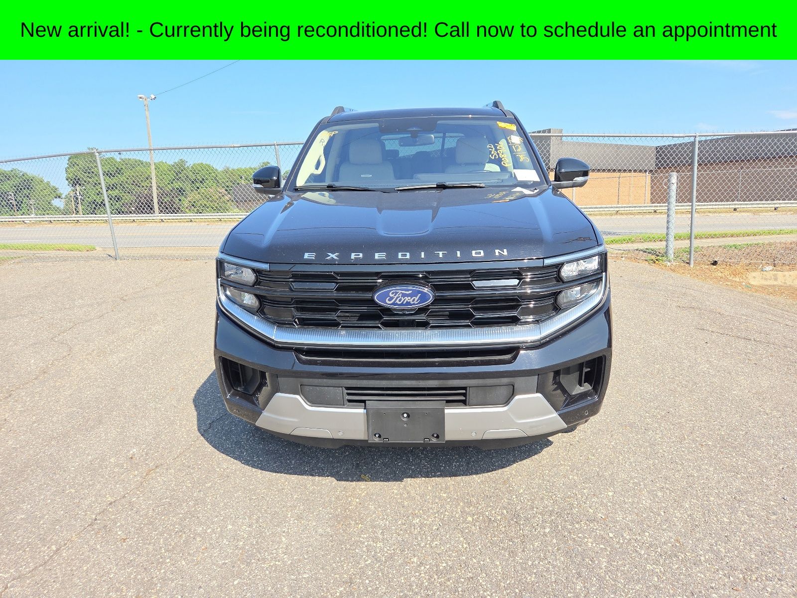 Black Metallic 2025 Ford Expedition SUV / Crossover Four-Wheel Drive Automatic