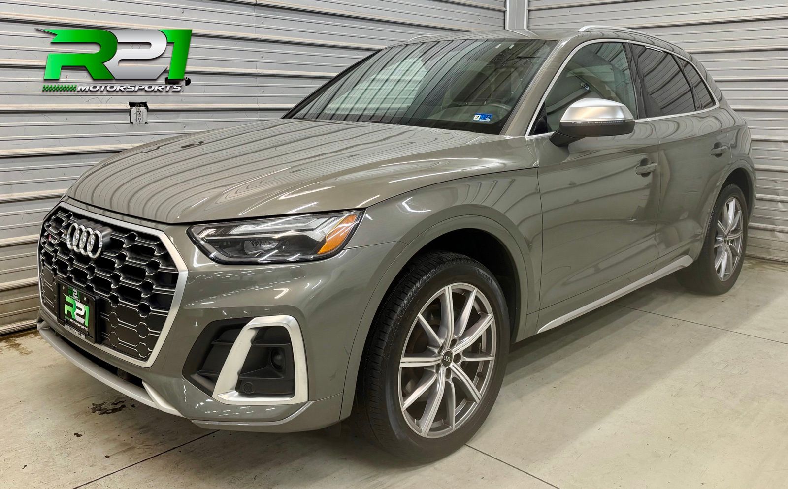 2023 Audi SQ5 Premium's photo