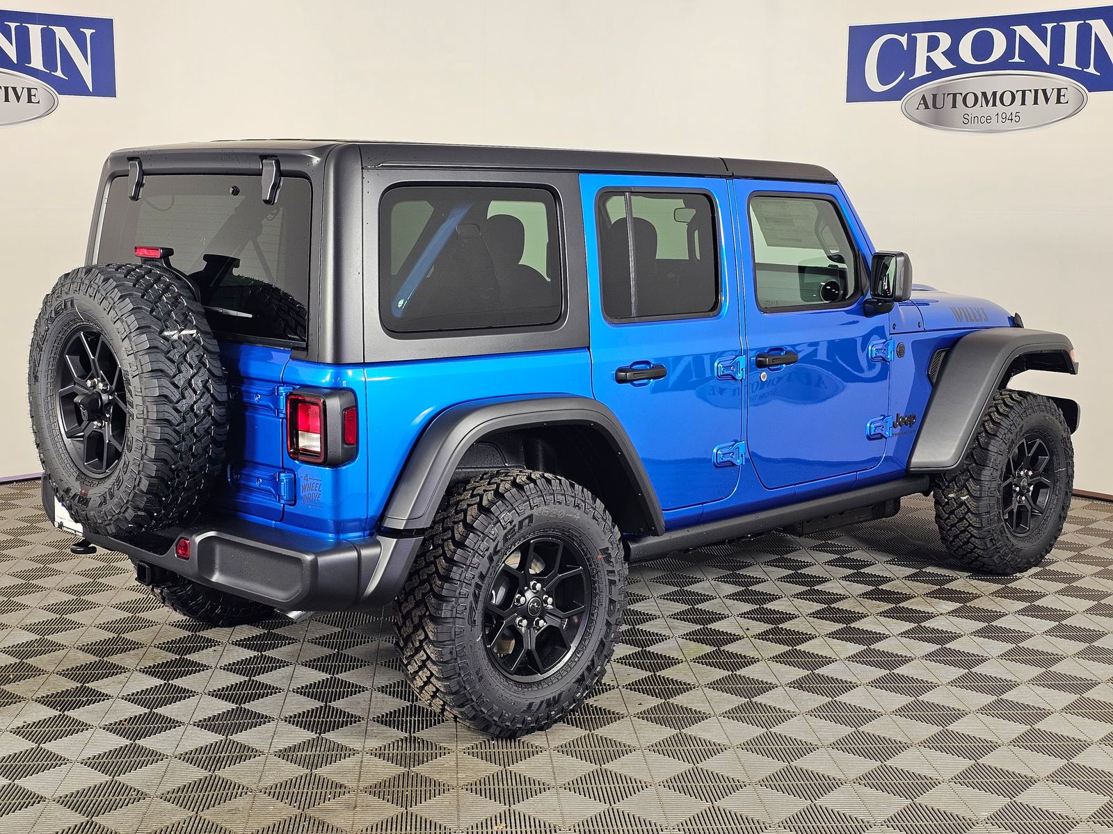 View vehicle photo 5