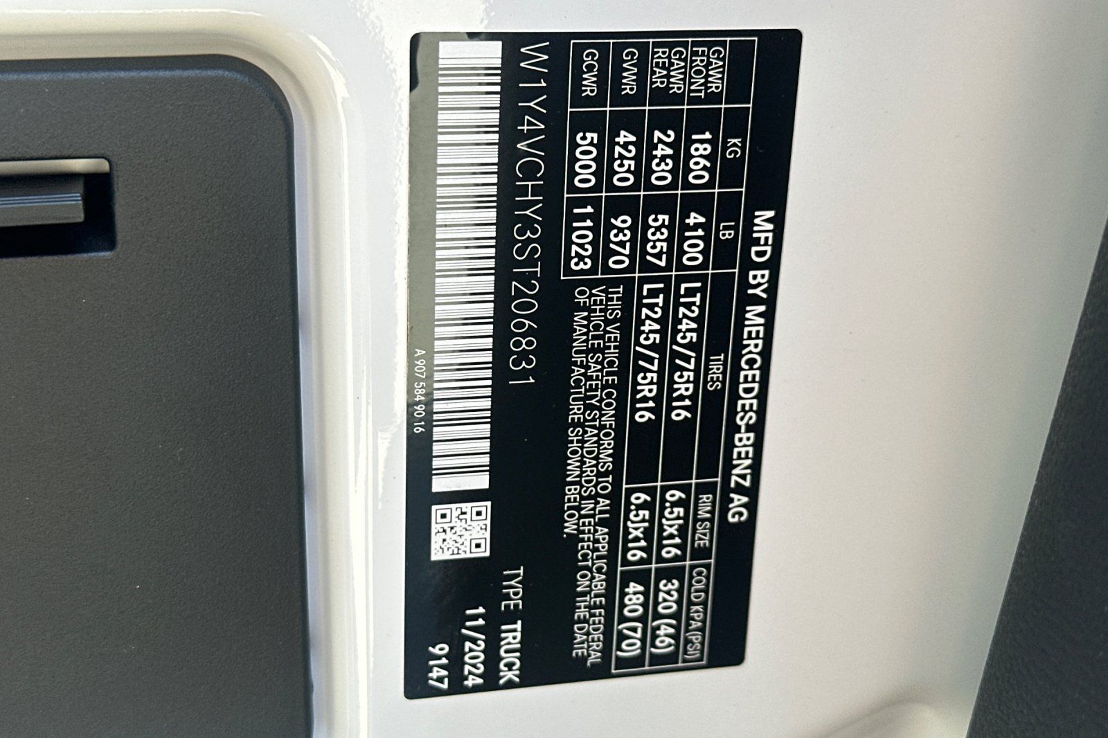 New 2025 Mercedes-benz eSprinter 2500 Van
