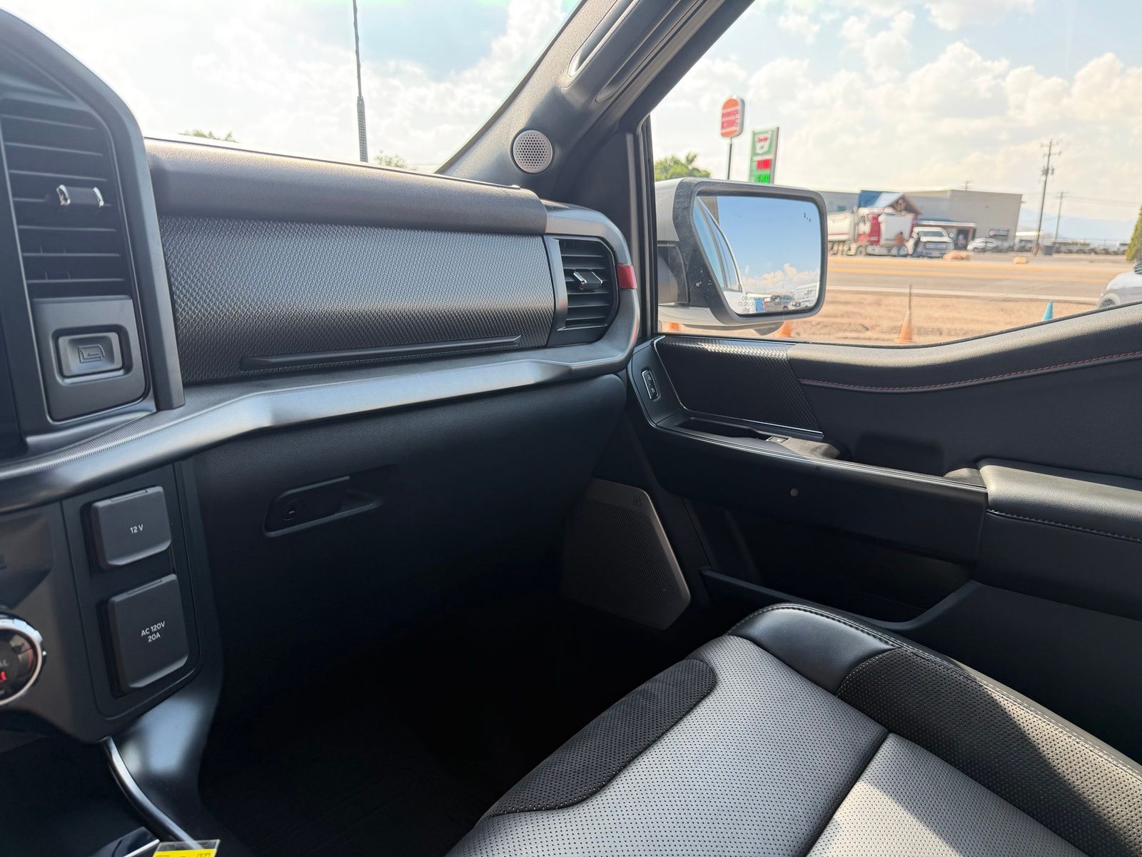 Used 2025 Ford F-150 Truck