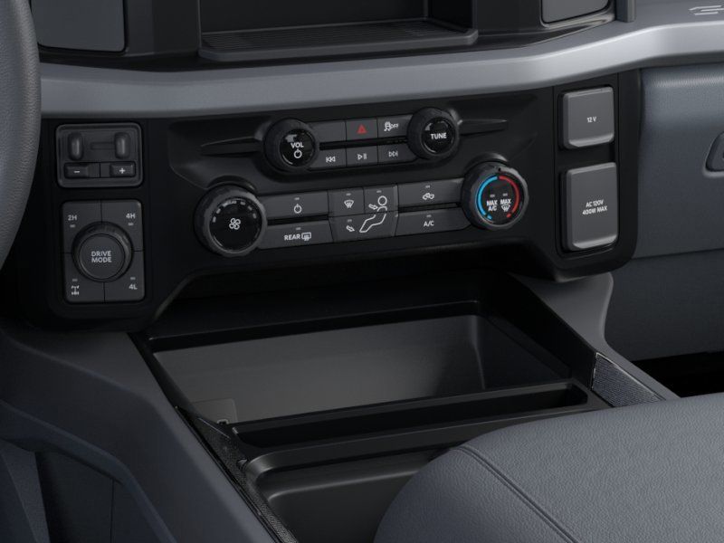 New 2026 Carbonized Gray Metallic Ford XLT image 15