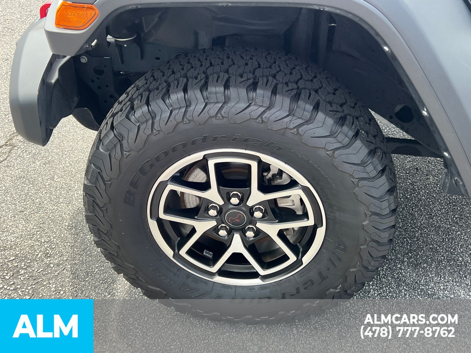 Used 2025 White Jeep Rubicon image 12