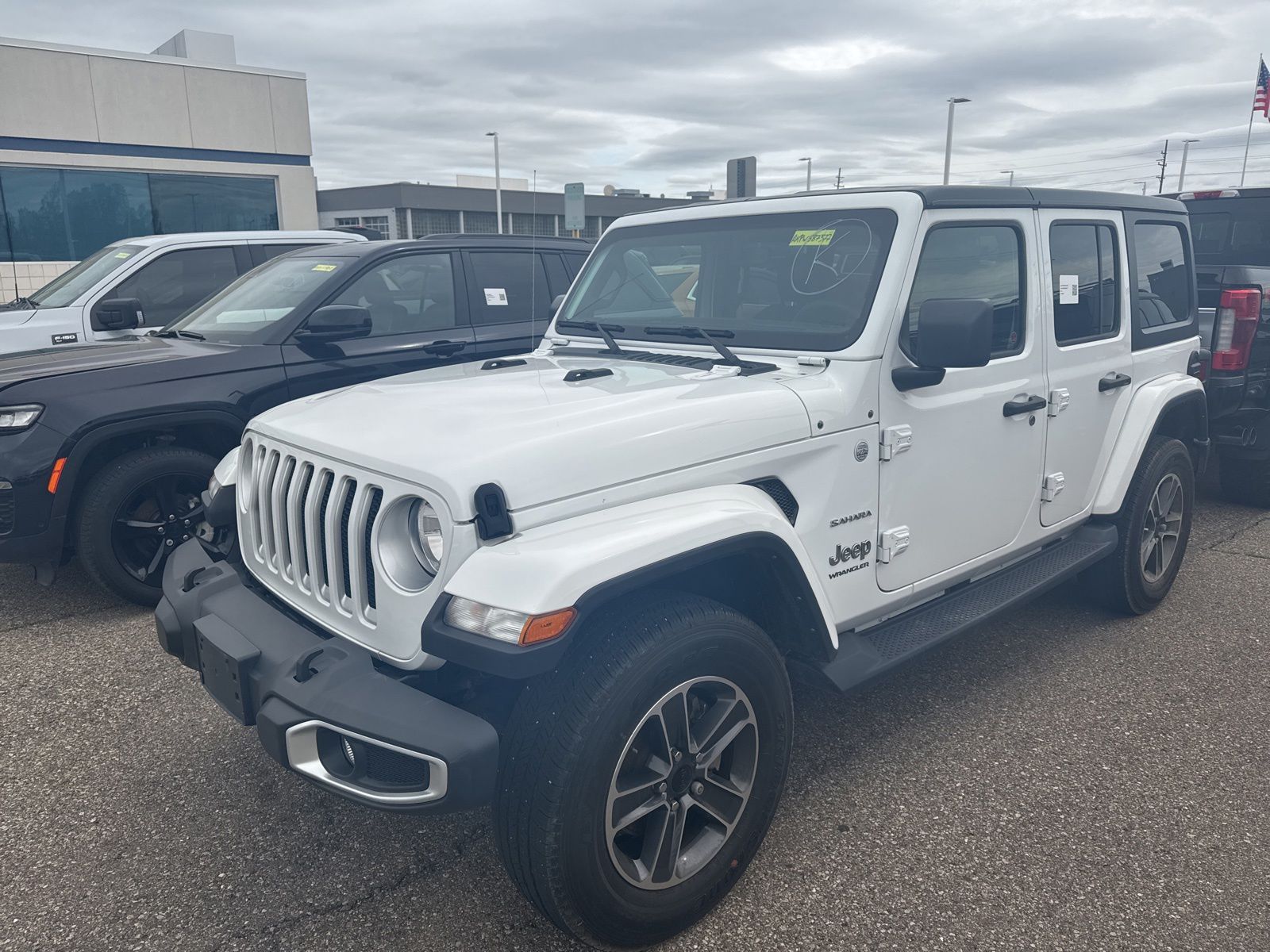 View vehicle photo 2
