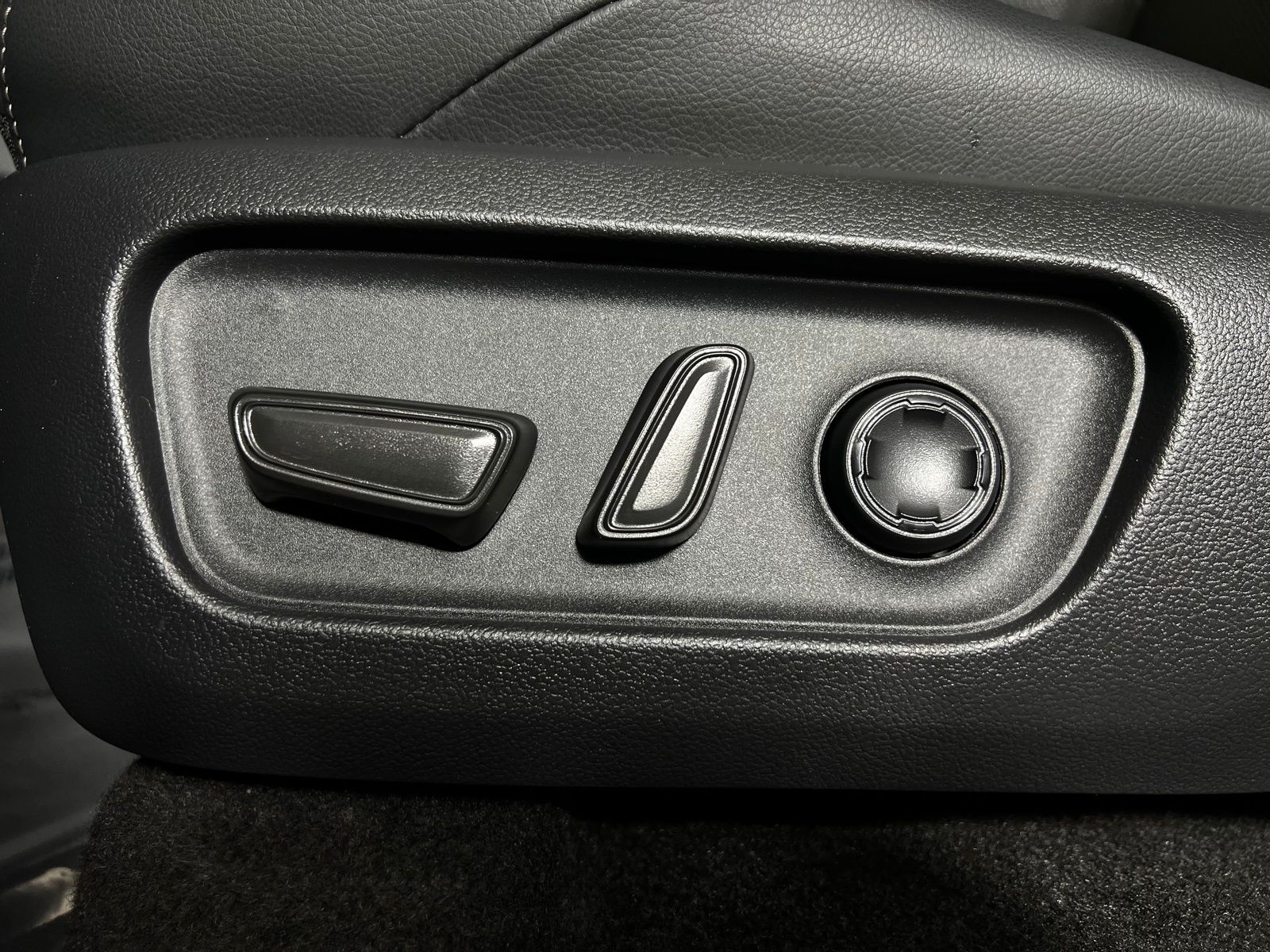 Thumbnail: 2026 Toyota 4Runner - 12