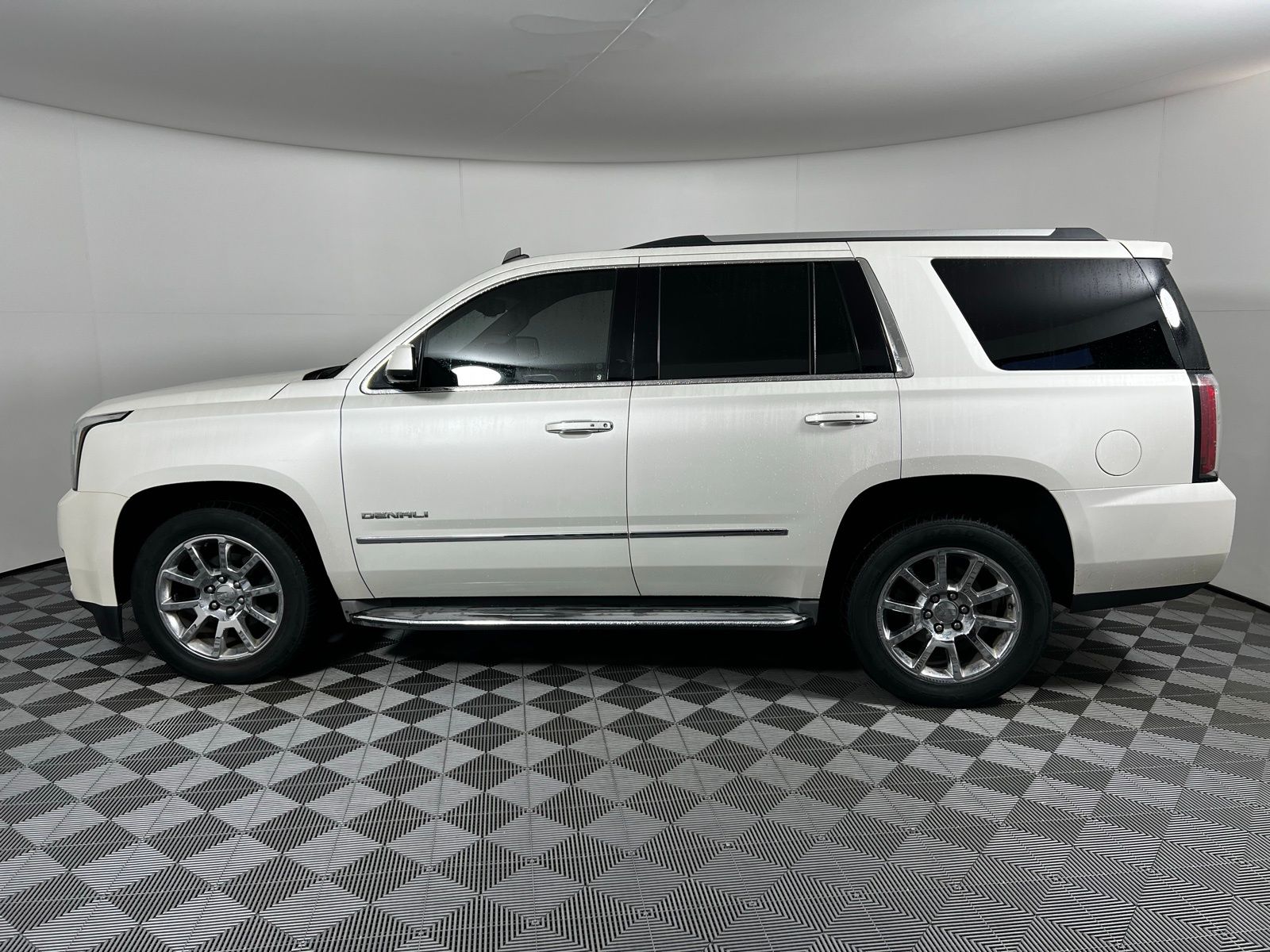 Thumbnail: 2015 GMC Yukon - 8