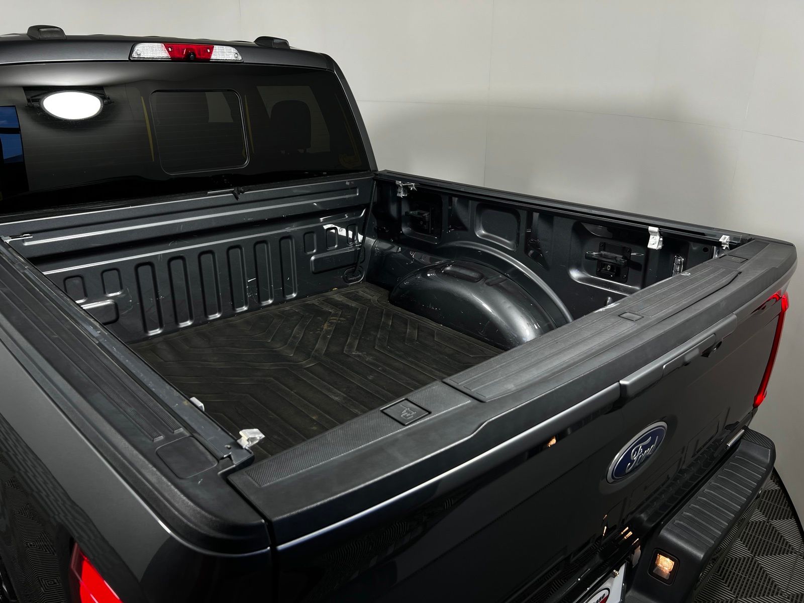 Thumbnail: 2023 Ford F-150 - 30