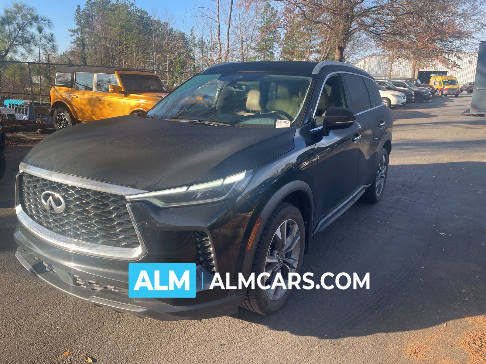 2022 INFINITI QX60 LUXE's photo