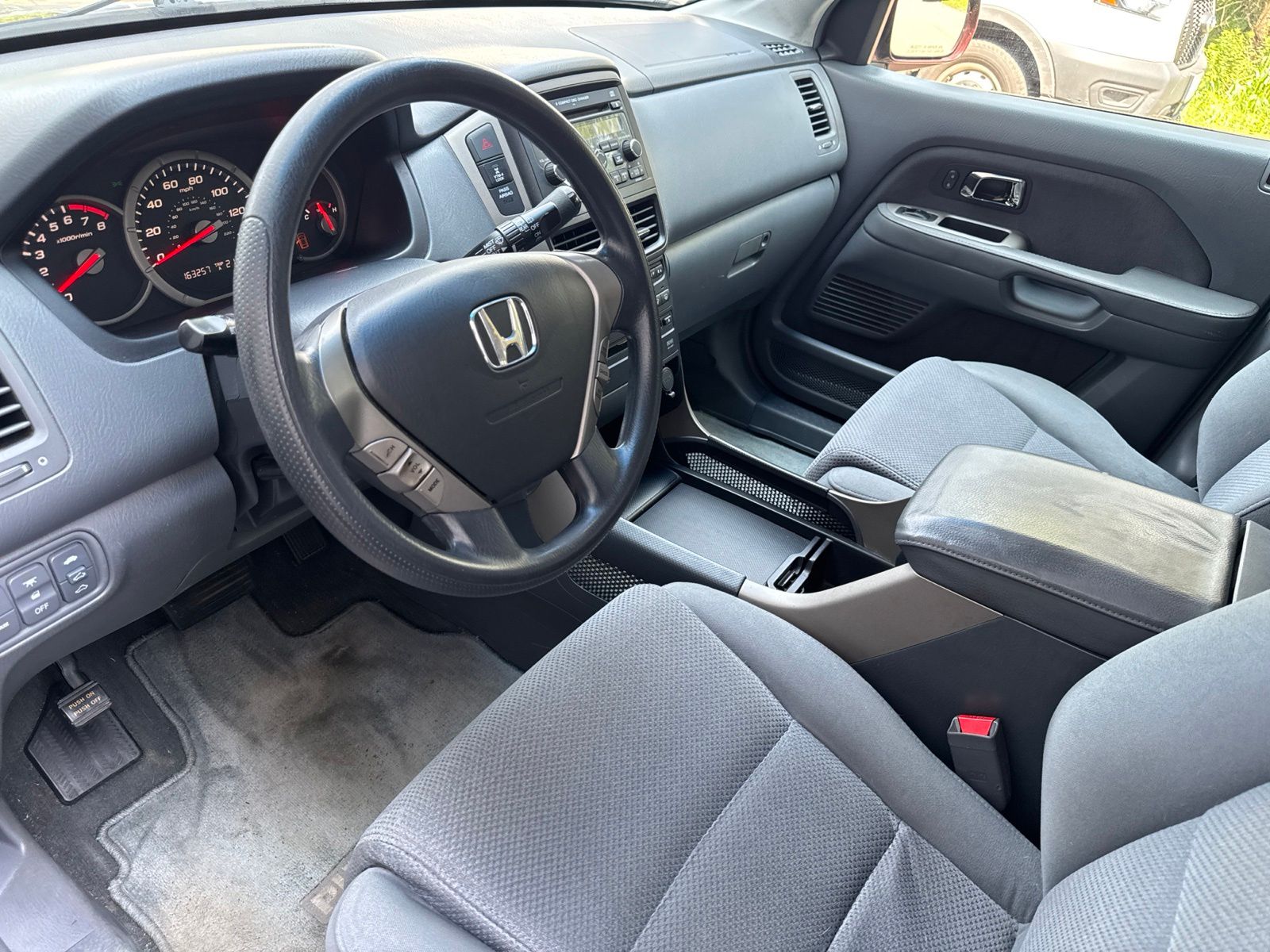 Used 2008 Dark Cherry Pearl Honda SE image 34