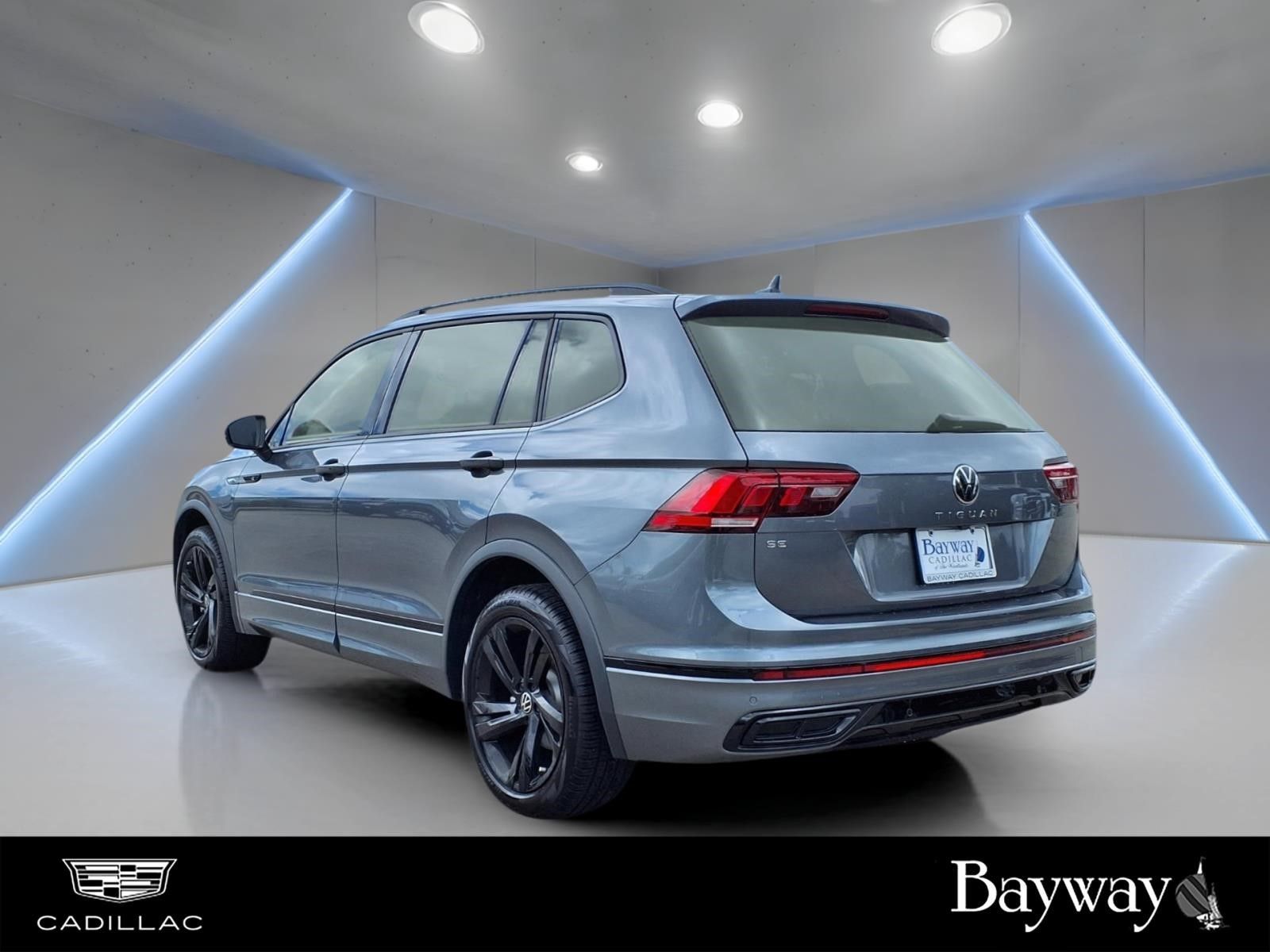 2024 Volkswagen Tiguan 2.0T SE R-Line Black - 8