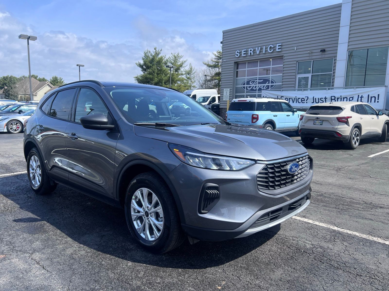 View vehicle photo 7