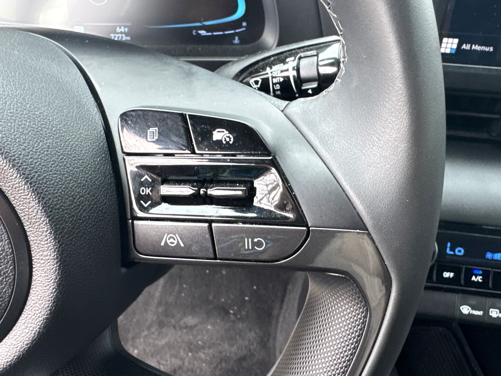 Certified Used 2025 Fluid Metal Hyundai SEL Sport image 26