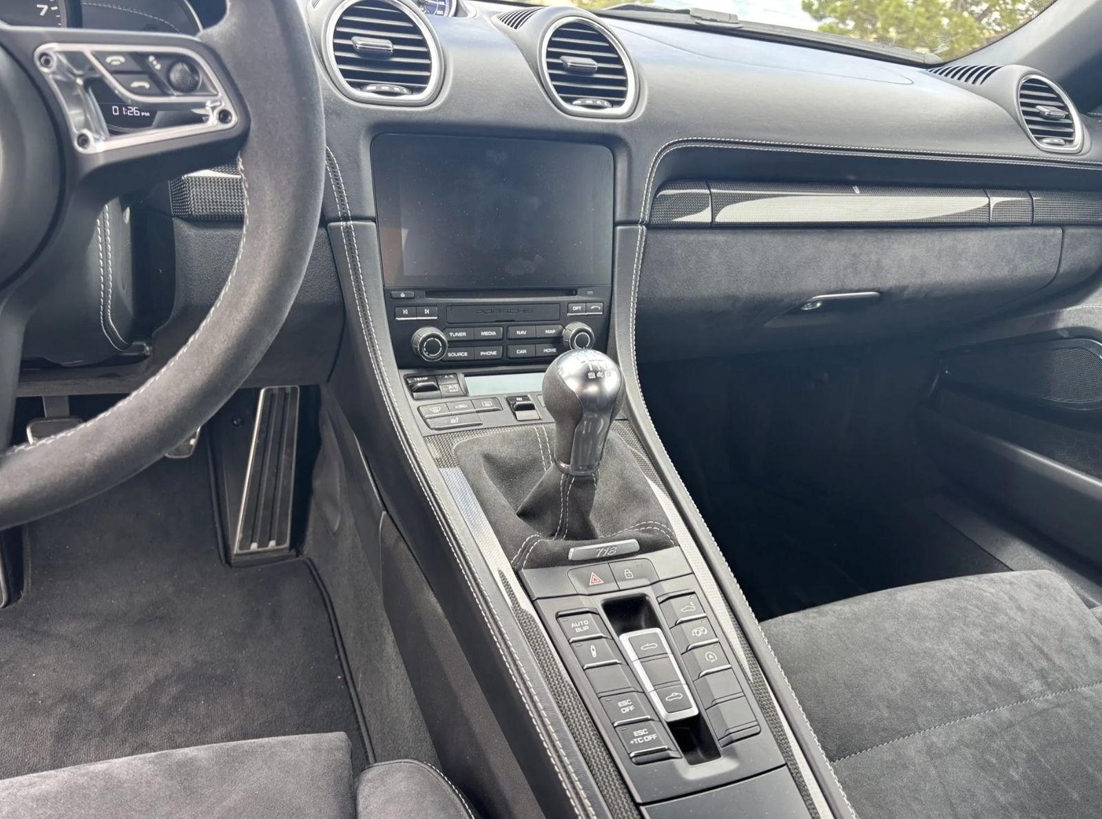 2021 Porsche 718 Spyder Base — photo 3
