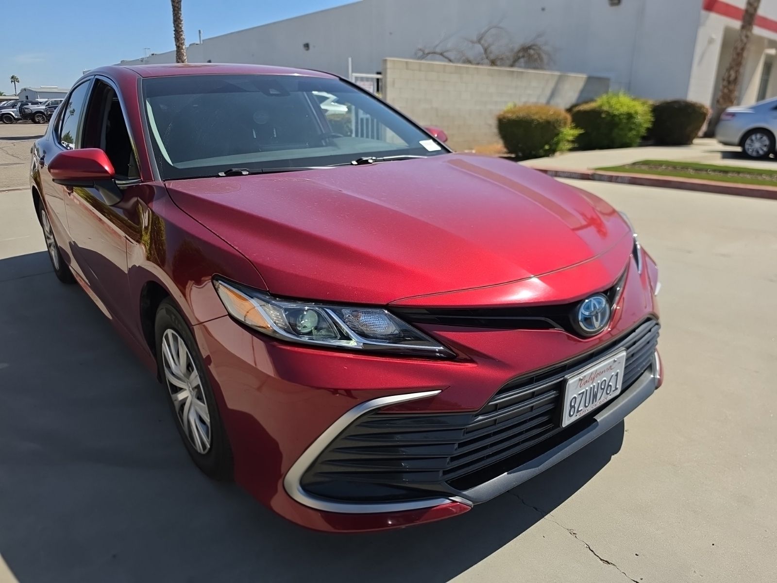 2022 Toyota Camry Hybrid LE