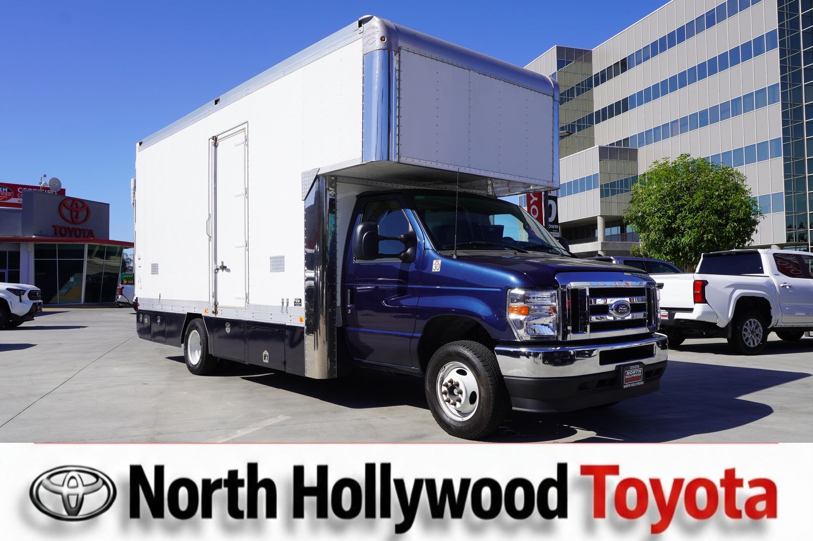 2024 Ford E-450SD Base