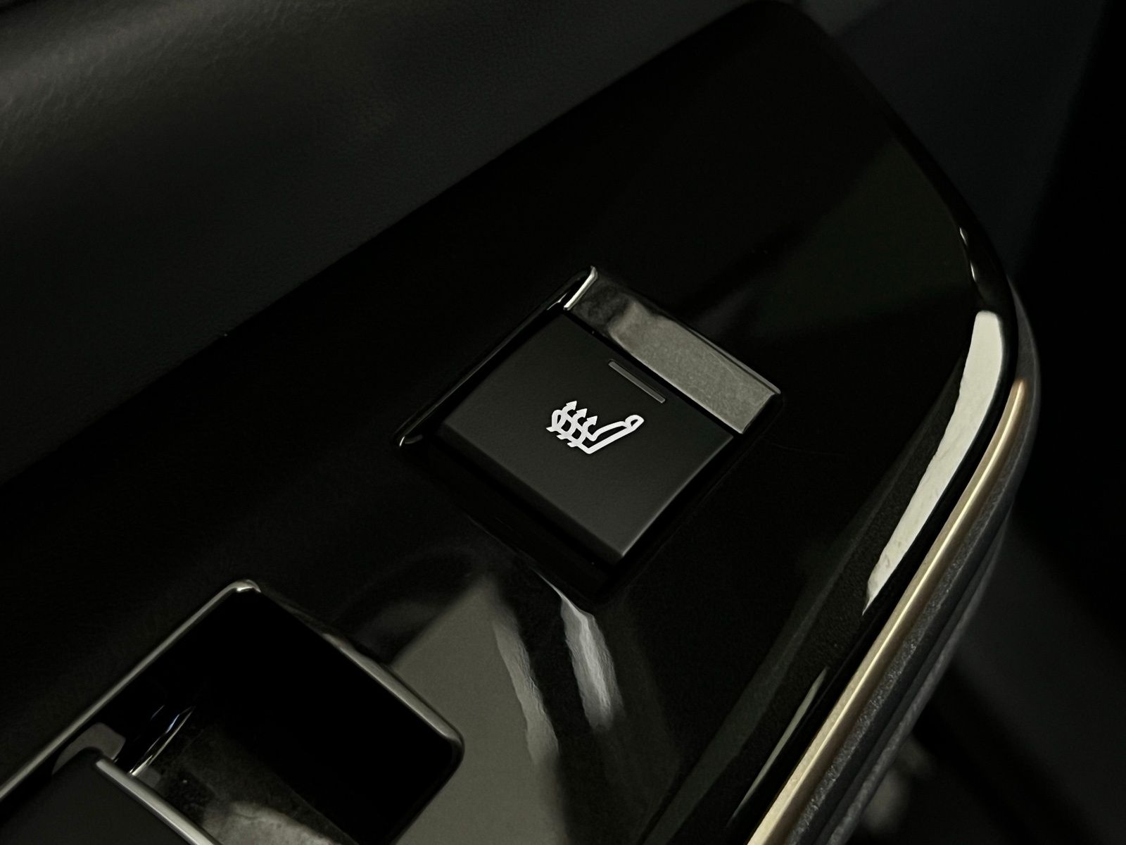 Thumbnail: 2026 Toyota Crown - 18