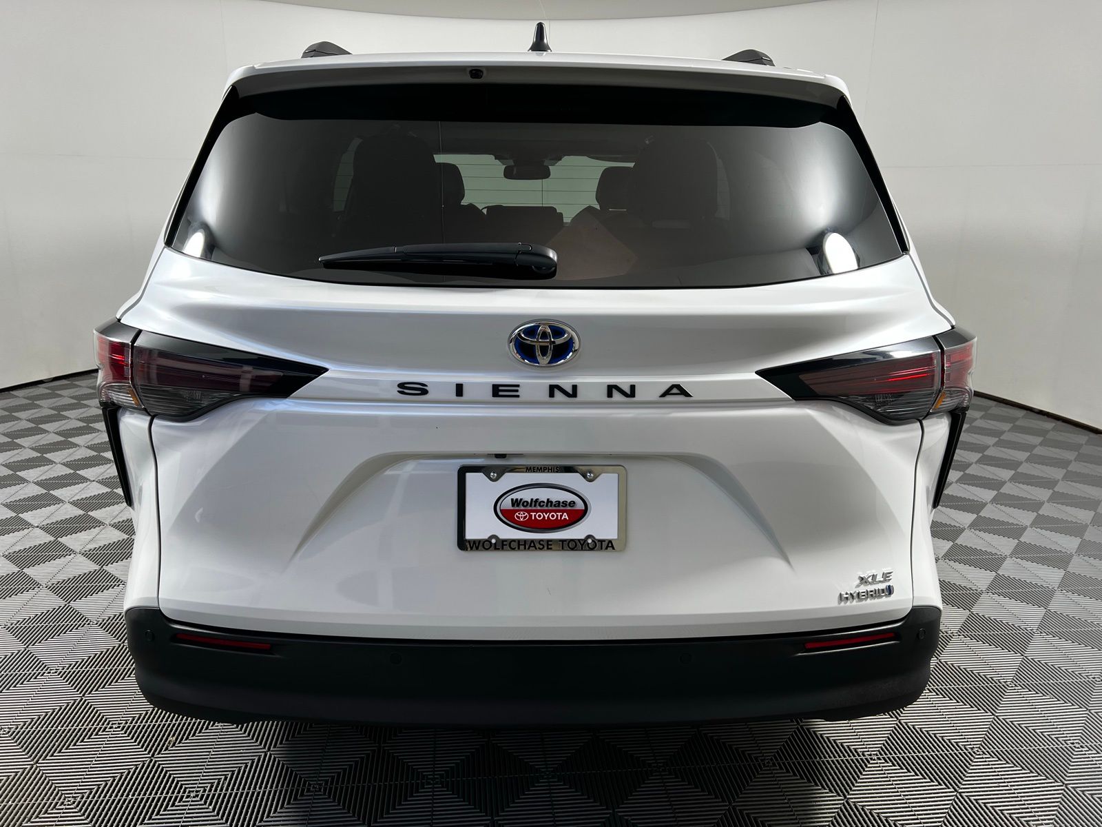 Thumbnail: 2024 Toyota Sienna - 6
