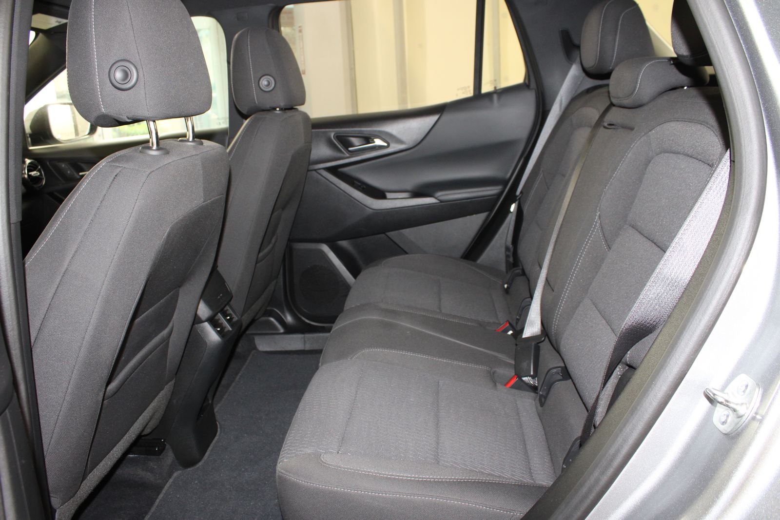 Used 2025 Gray Chevrolet LT image 7
