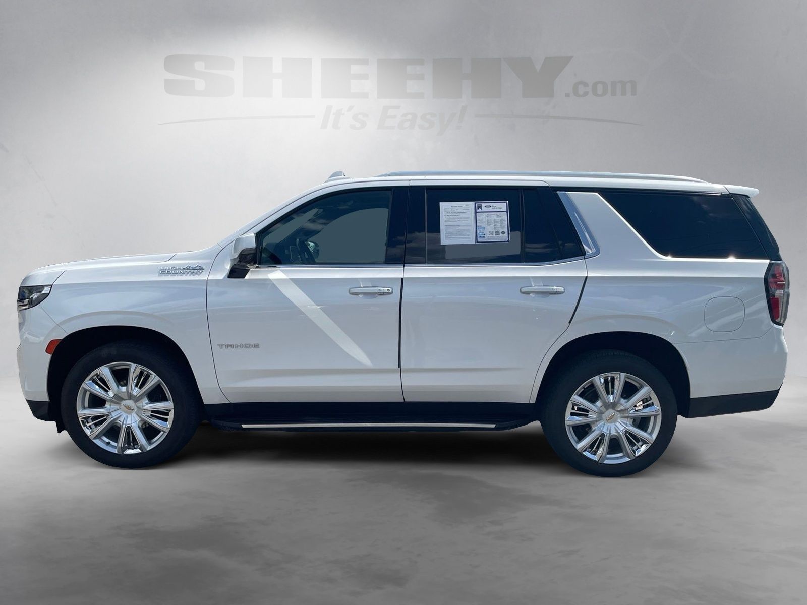 Used 2021 Pearl Chevrolet High Country image 15