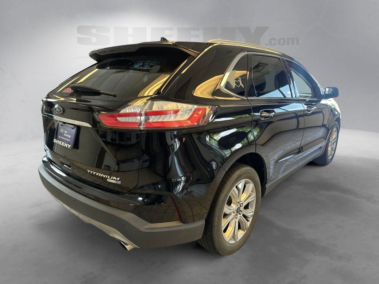 Certified Used 2019 Agate Black Metallic Ford Titanium image 10