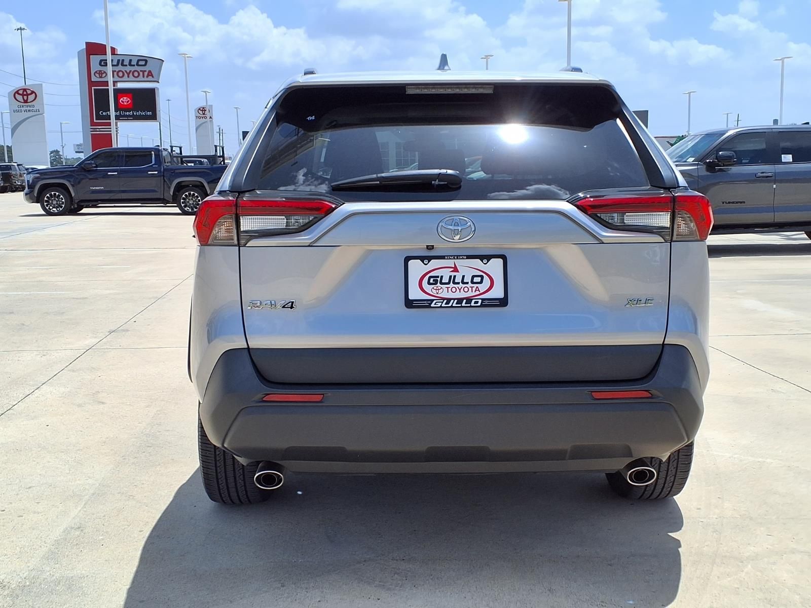 2024 Toyota RAV4 XLE Premium - 6