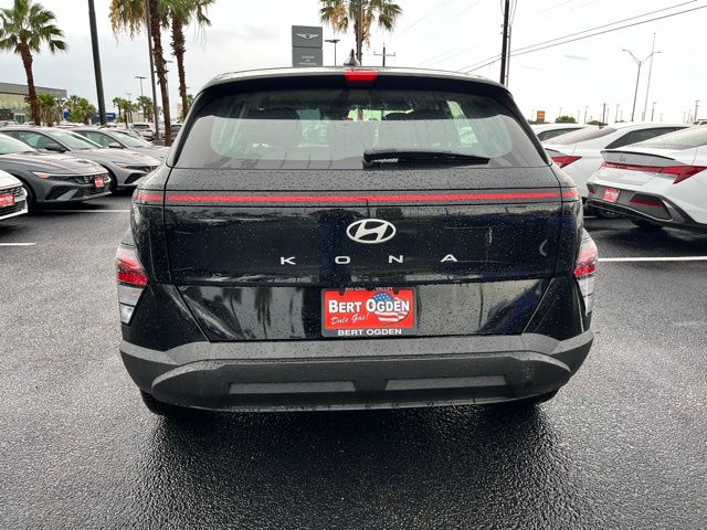 New 2026 Black Hyundai SE image 6