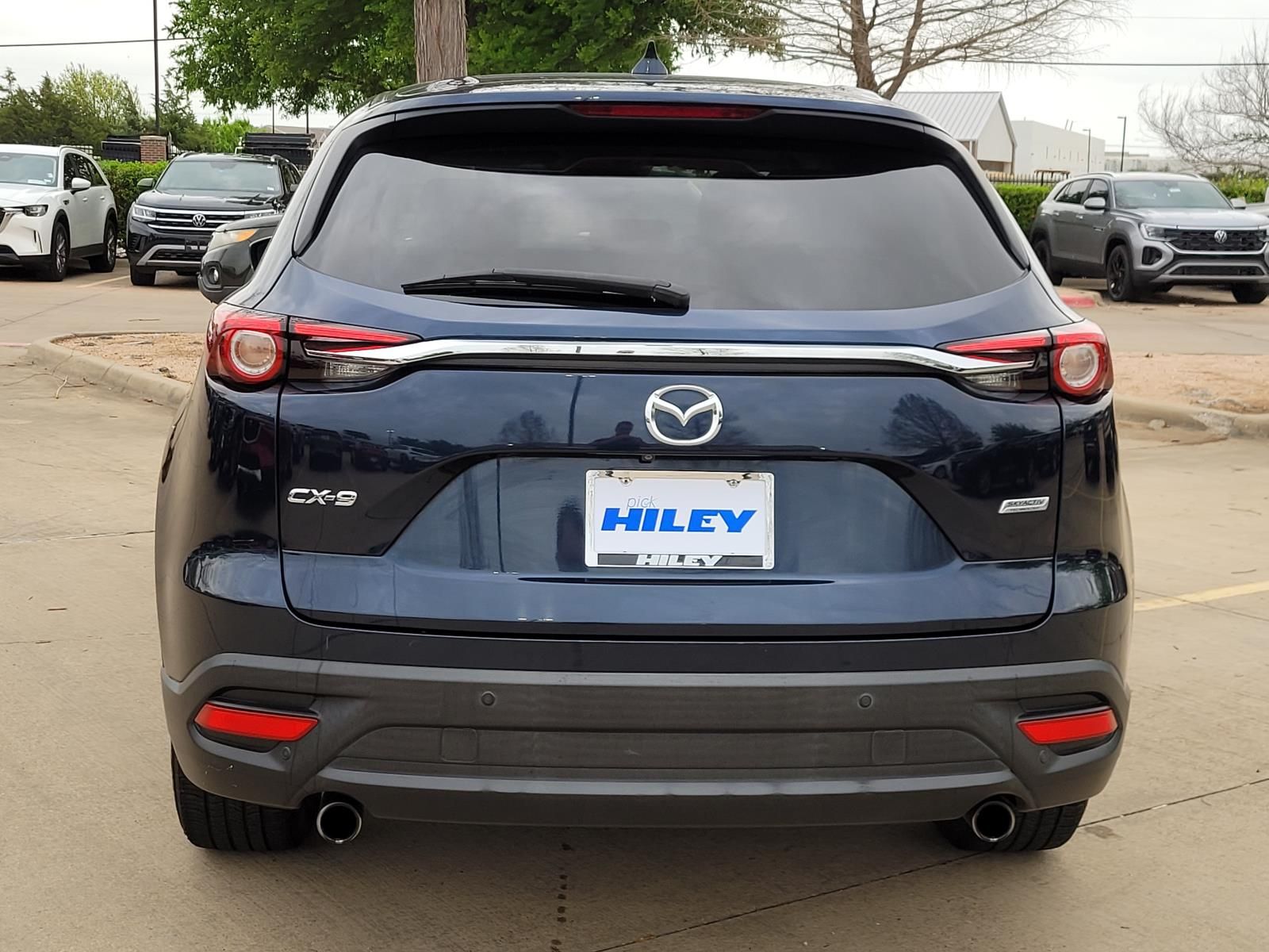 View vehicle photo 6