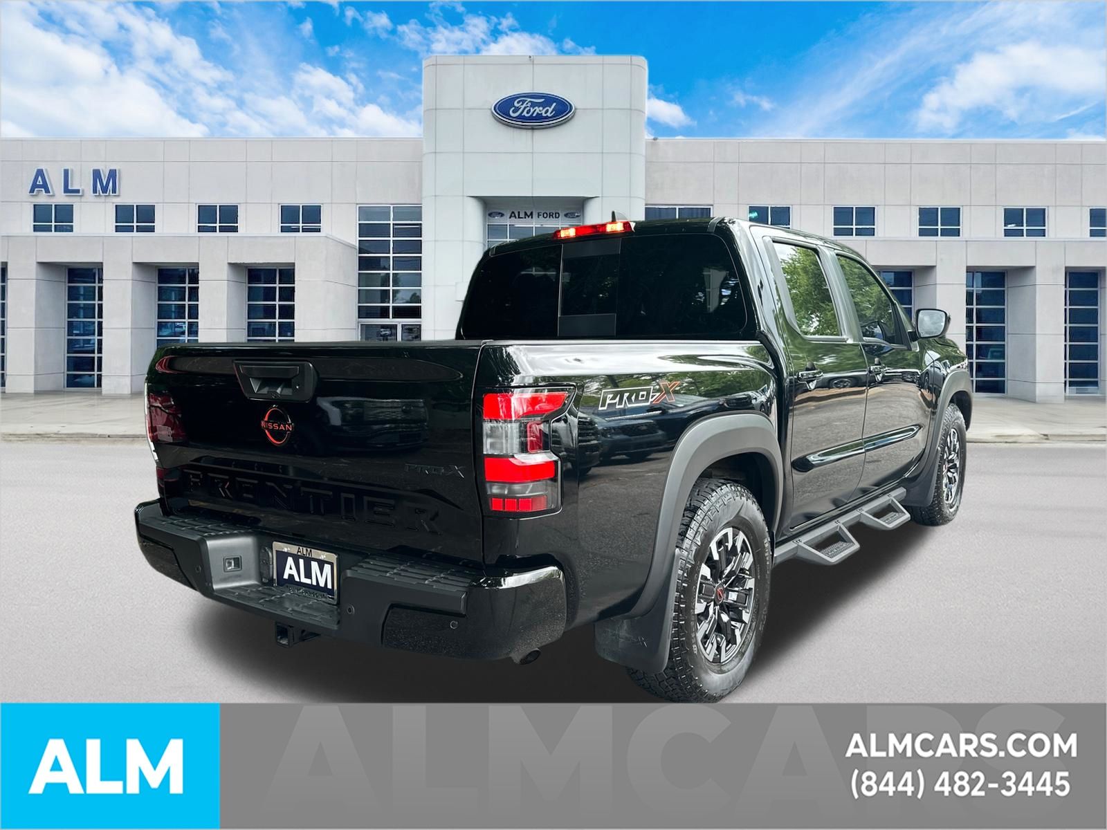 Used 2024 Black Nissan PRO-X image 5