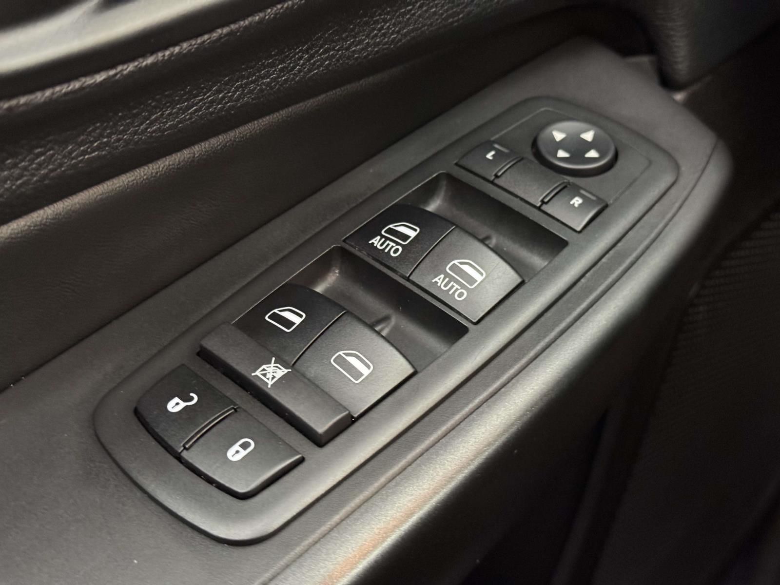 Used 2019 Gray Jeep Trailhawk image 21