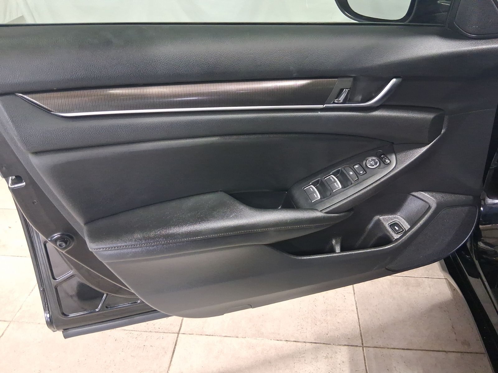 Used Car 2019 Honda Accord  Sport 2.0t For Sale Under $20,000 In Austin, Texas