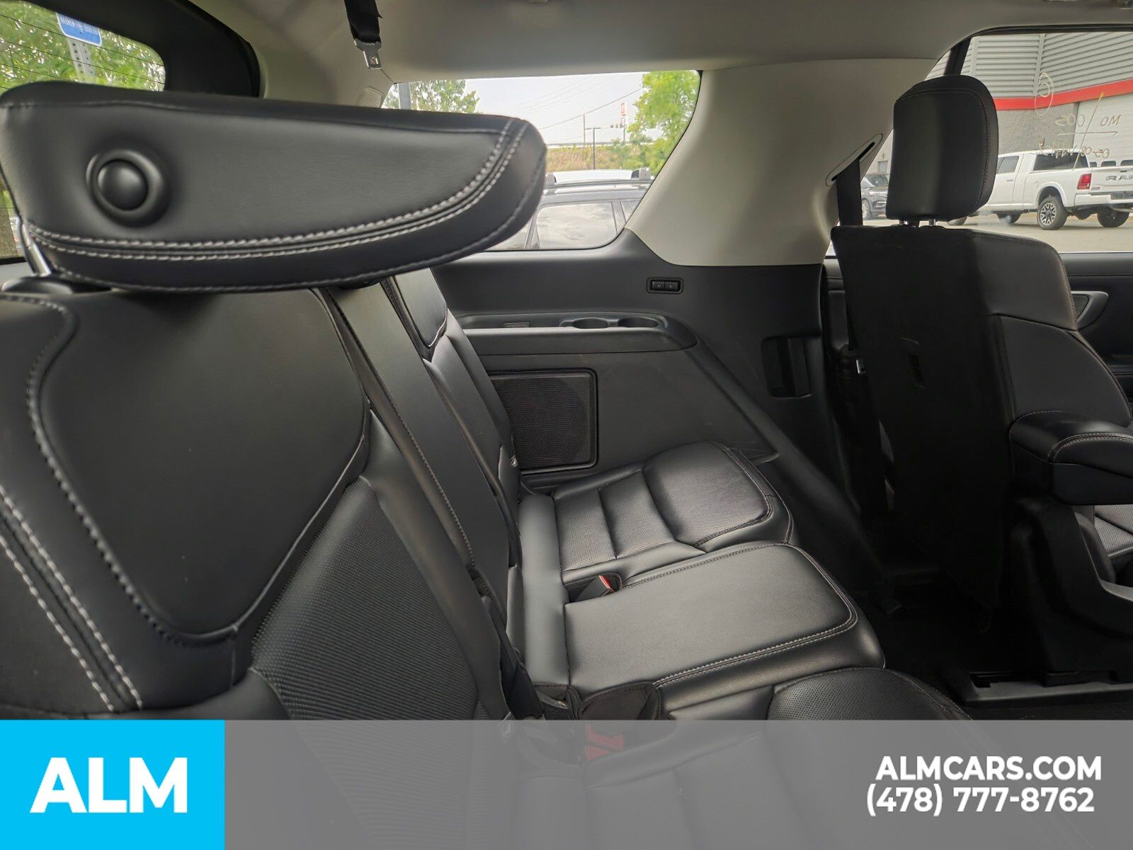 Used 2025 Black Ford Platinum image 18