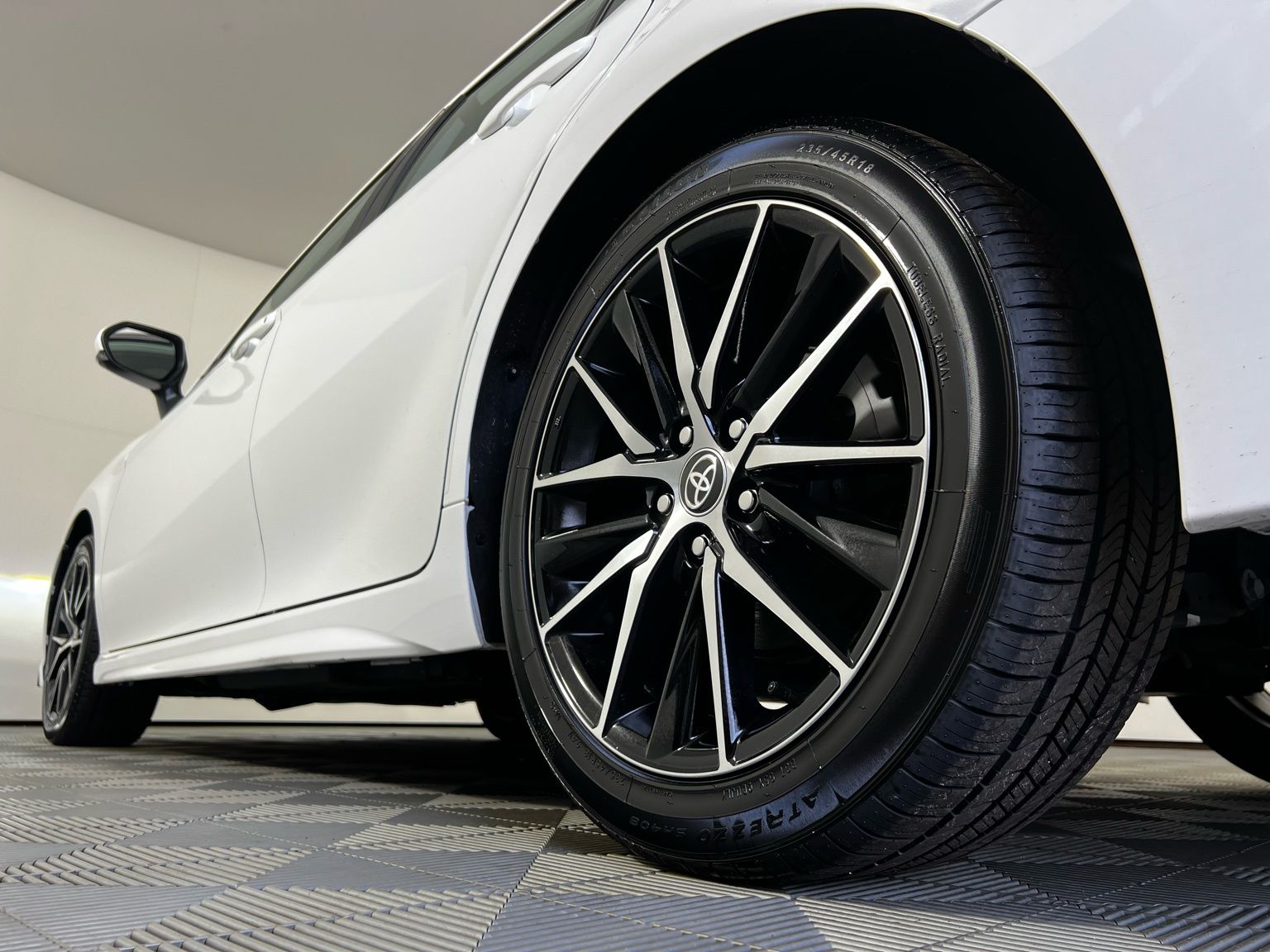 Thumbnail: 2024 Toyota Camry - 24