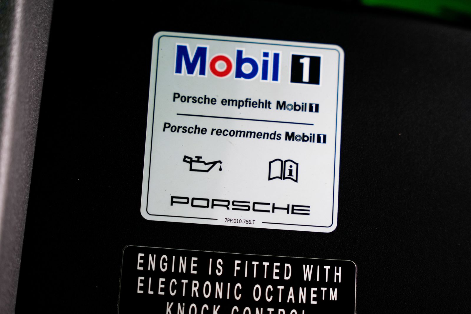 2014 Porsche 911 Carrera 4S — photo 46