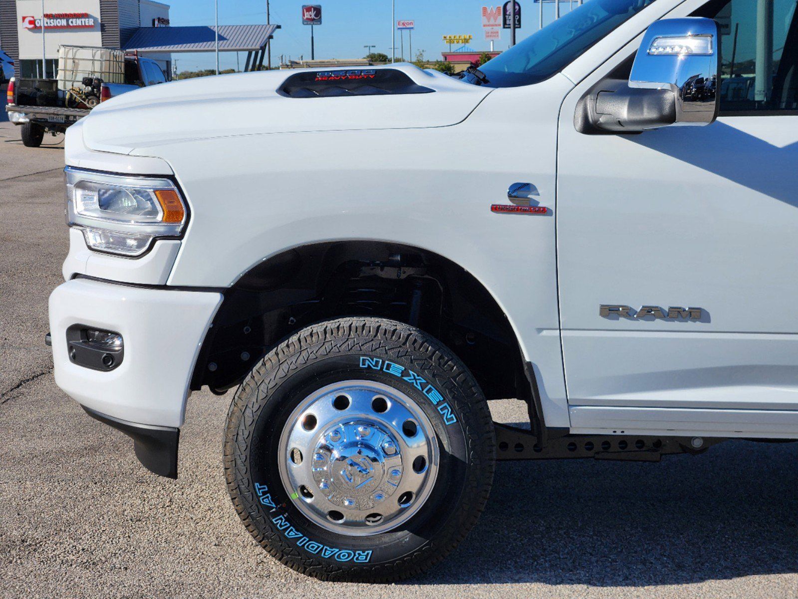 2024 Ram 3500 Laramie 8