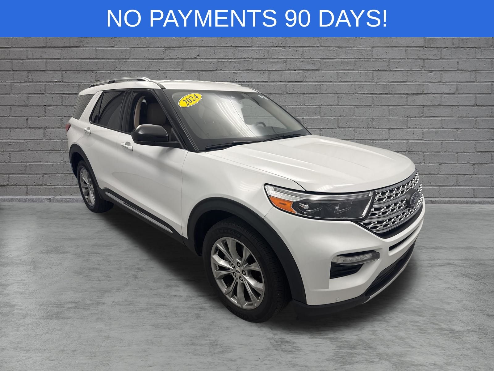 Oxford White 2024 Ford Explorer SUV / Crossover All-Wheel Drive Automatic