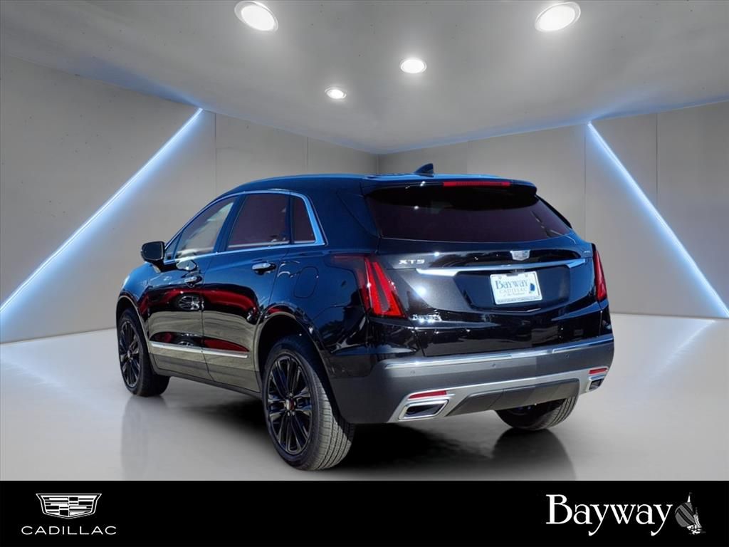 2025 Cadillac XT5 Premium Luxury - 5