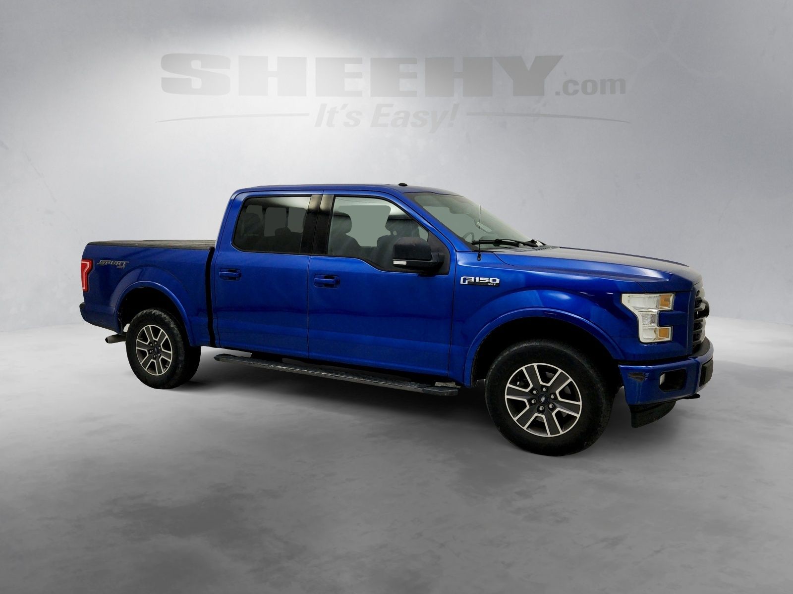 Used 2017 Lightning Blue Ford XLT image 11