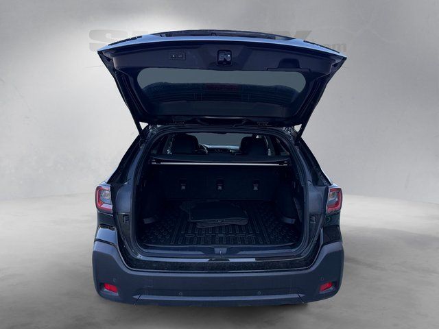 Used 2025 Black Subaru Onyx Edition image 23