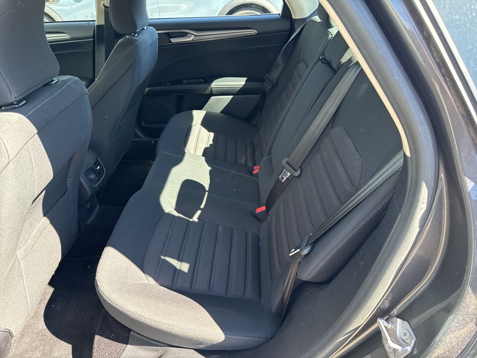 Used 2017 Gray Ford SE image 13