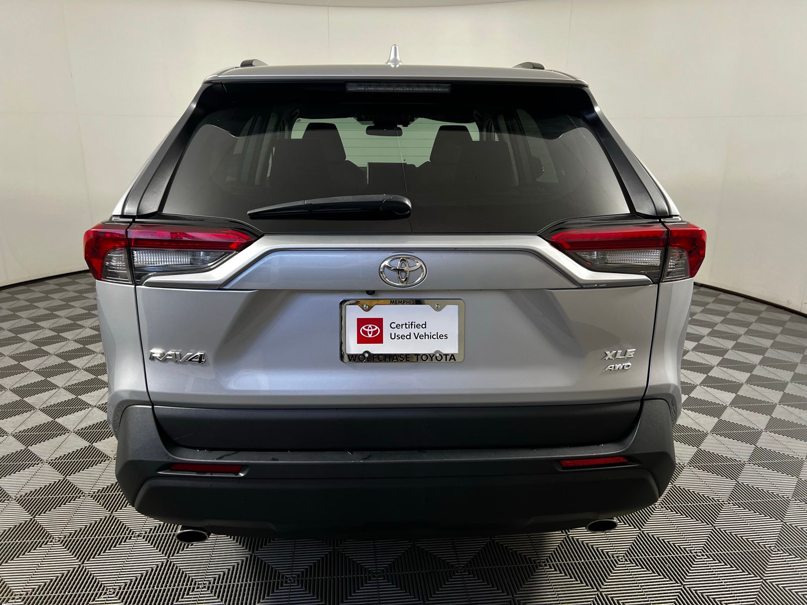 2024 Toyota RAV4 XLE 6