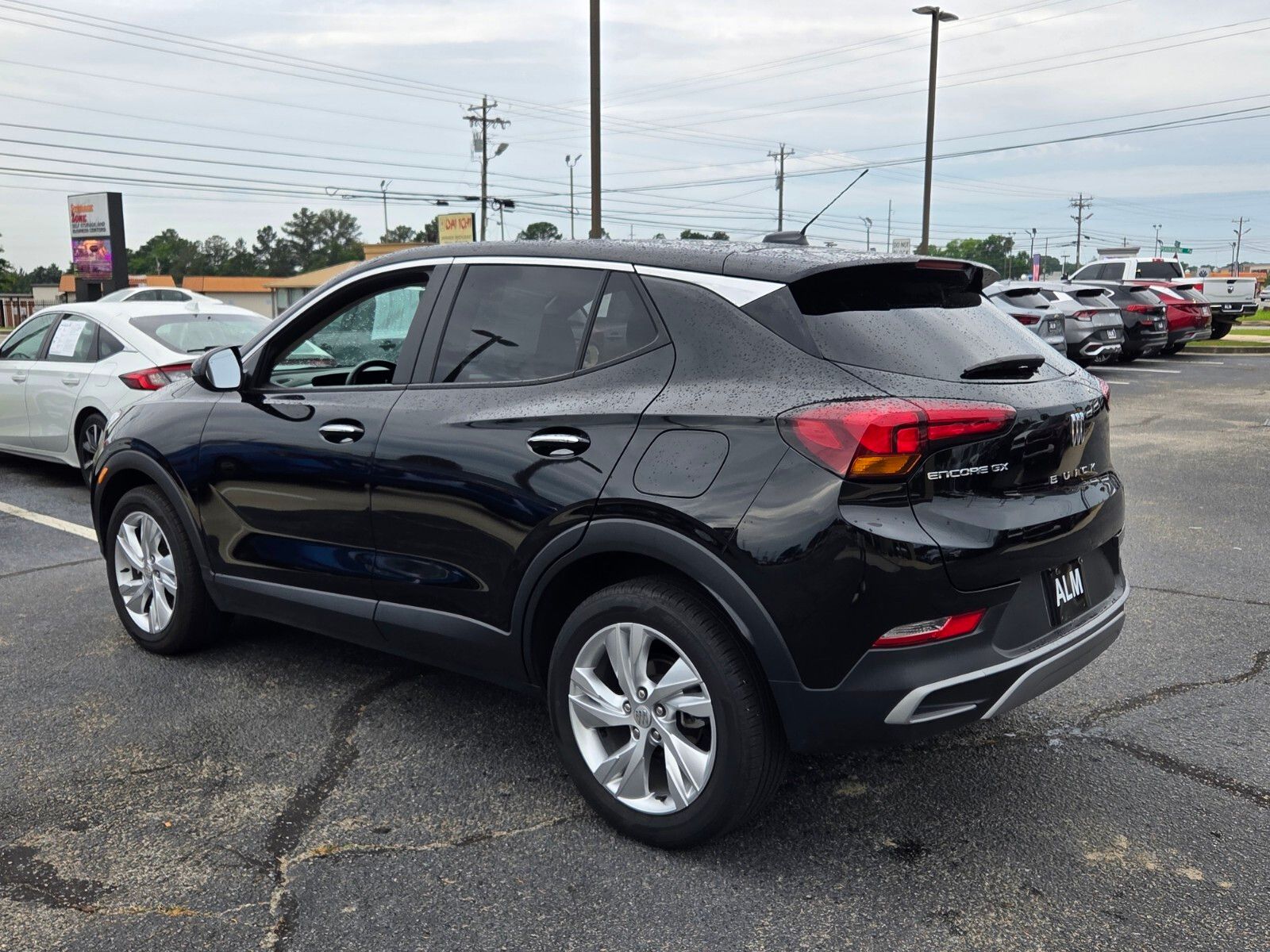 Used 2025 Black Buick Preferred image 9