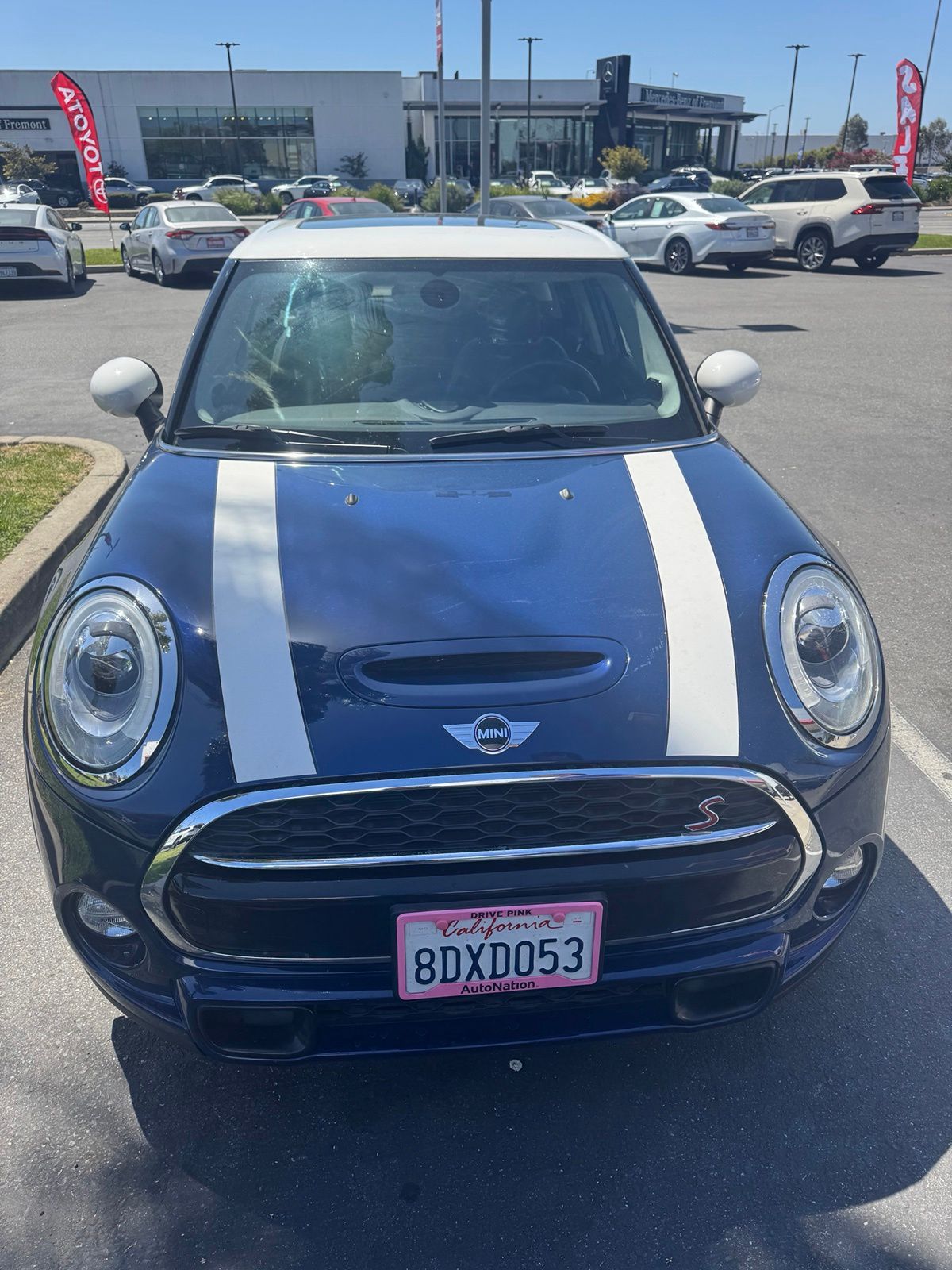 2018 MINI Cooper Azul (Deep Blue Metallic) Hatchback Tracción delantera 6 velocidades Automática